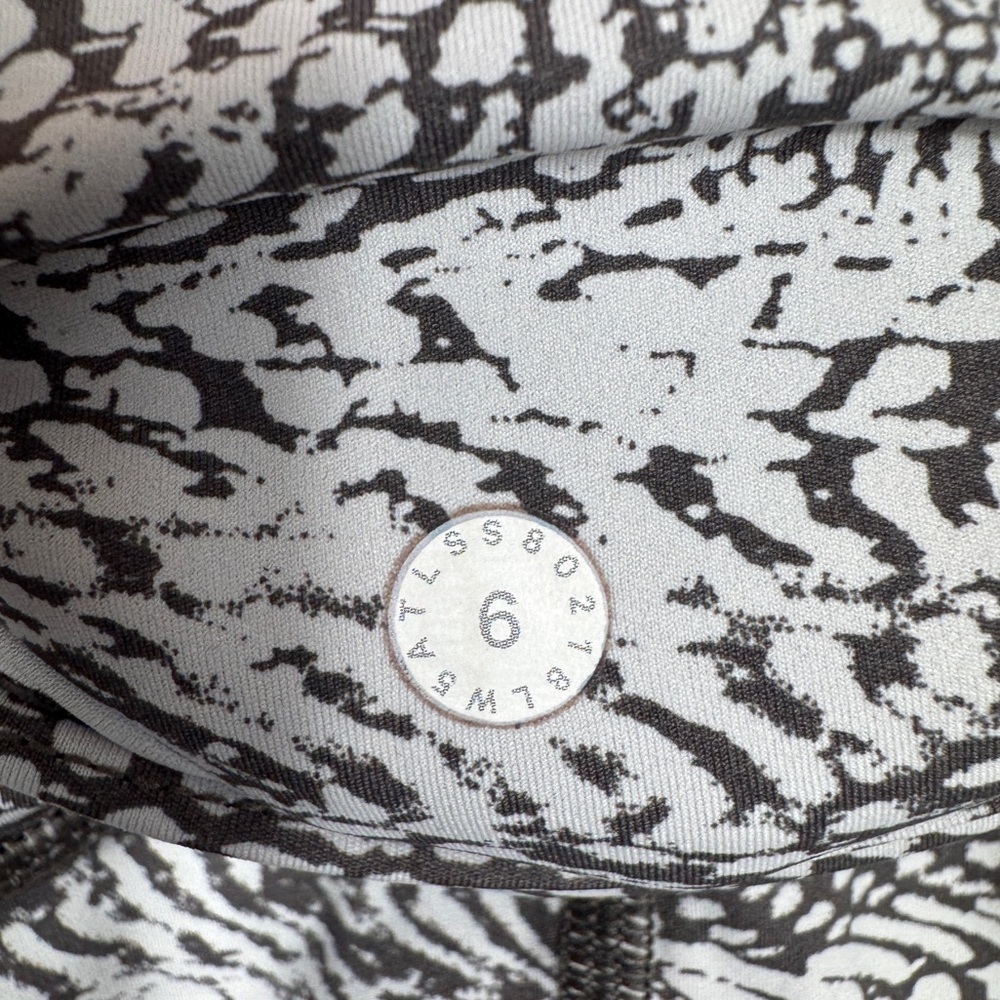 Lululemon Fast & Free 7/8 Tight II *Nulux 25", Swerve Vapor Metal Grey, Size 6 - Picture 10 of 13